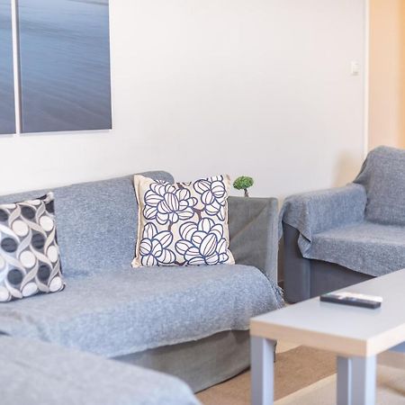 Lovely & Spacious 2-Bedroom Rental Unit In Glifada Atene Esterno foto